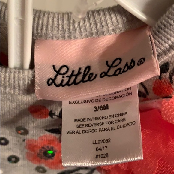 Little less 2pc infant girl set in EUC - Picture 2 of 5